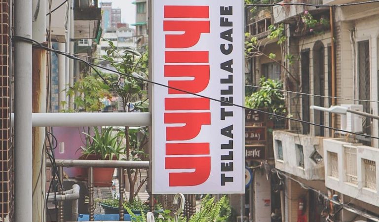 老靈魂請進！　昭和老派浪漫感「Tella Tella Cafe」　招牌超Q「紅帽女孩」對你笑！