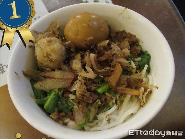 台東名店「榕樹下米苔目」突店休1周 傷心原因曝:掌廚阿嬤過世 台東名店「榕樹下米苔目」突店休1周 傷心原因曝:掌廚阿嬤過世